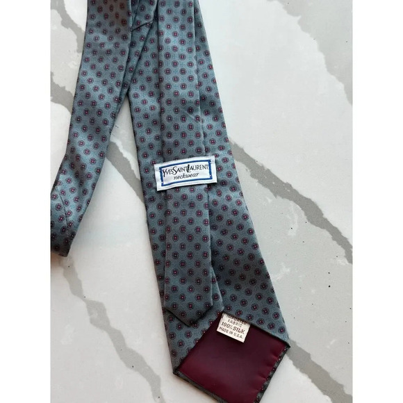 Yves Saint Laurent Neckwear Geometric Pattern 100% Silk Tie - Picture 4 of 4